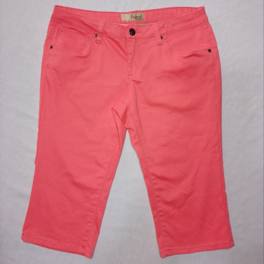 Hybrid & Company Coral Capri Stretch Pants